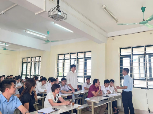Bộ môn Vật lý tổ chức seminar tháng 9/2026